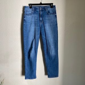 American Eagle Mom Jeans Sz 6 short